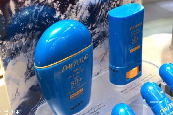 資生堂藍(lán)胖子防曬霜適合什么膚質(zhì) 資生堂藍(lán)胖子防曬成分 資生堂藍(lán)胖子防曬霜適合什么膚質(zhì) 資生堂藍(lán)胖子防曬成分