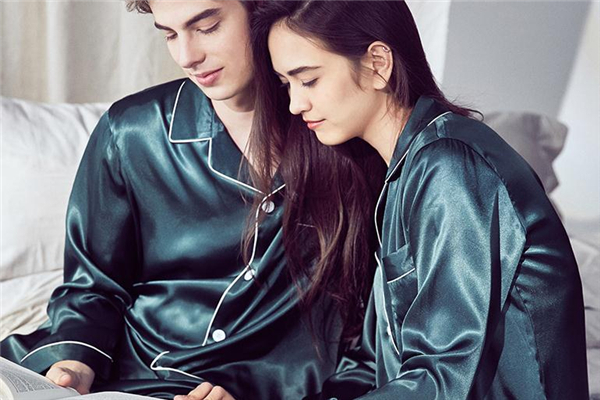 真絲睡衣適合冬天穿嗎 要注意保暖