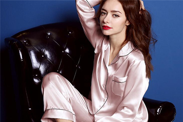 真絲睡衣一般要多少錢(qián) 看睡衣檔次