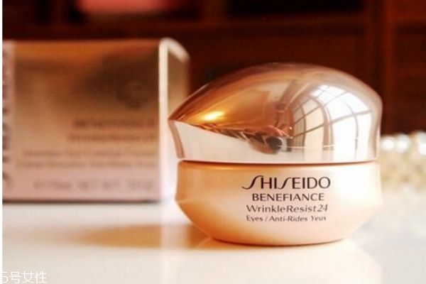 盼麗風姿眼霜和百優(yōu)眼霜哪個好 盼麗風姿與百優(yōu)的區(qū)別