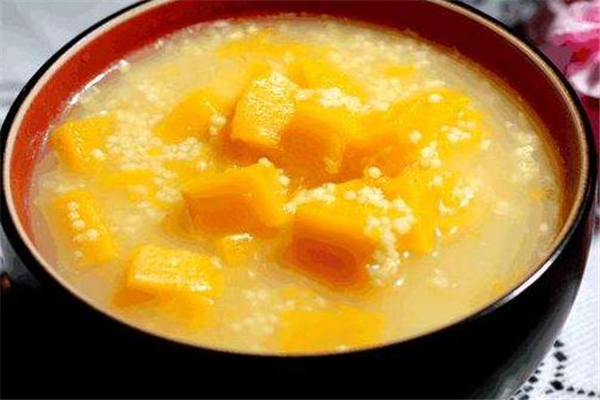 小米南瓜粥的做法 春季養(yǎng)生粥 小米南瓜粥的做法 春季養(yǎng)生粥