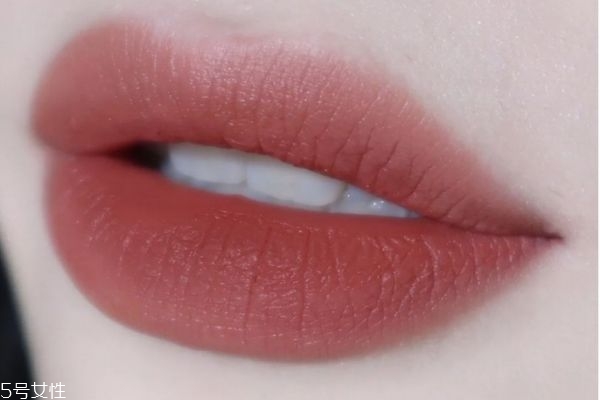奶茶裸色口紅哪個牌子好看 什么牌子的奶茶色口紅好看 奶茶裸色口紅哪個牌子好看 什么牌子的奶茶色口紅好看