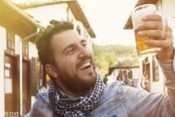 喝酒頭疼怎么緩解 5招教你快速告別頭疼 喝酒頭疼怎么緩解 5招教你快速告別頭疼