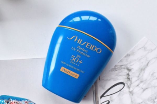 資生堂藍(lán)胖子多少錢(qián) 超好用的物理防曬