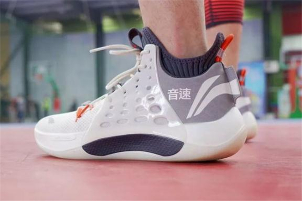 李寧音速7測(cè)評(píng) 音速7代實(shí)戰(zhàn)測(cè)評(píng)報(bào)告 李寧音速7測(cè)評(píng) 音速7代實(shí)戰(zhàn)測(cè)評(píng)報(bào)告