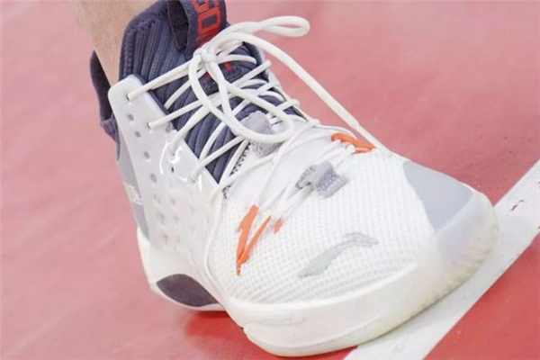 李寧音速7測(cè)評(píng) 音速7代實(shí)戰(zhàn)測(cè)評(píng)報(bào)告 李寧音速7測(cè)評(píng) 音速7代實(shí)戰(zhàn)測(cè)評(píng)報(bào)告