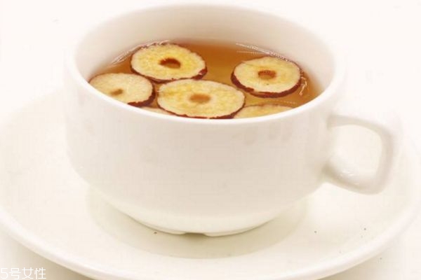 紅棗泡水喝會(huì)發(fā)胖嗎 紅棗泡水的誤區(qū) 紅棗泡水喝會(huì)發(fā)胖嗎 紅棗泡水的誤區(qū)