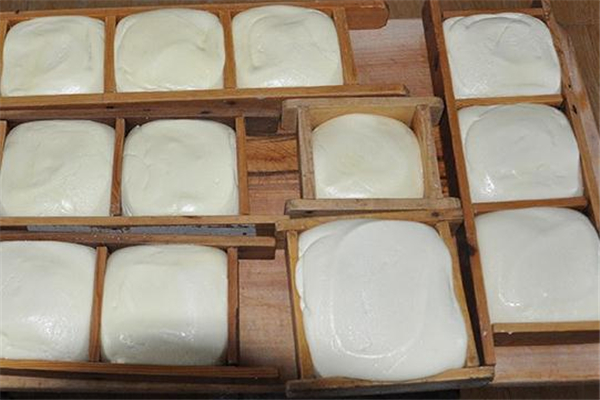 奶豆腐是軟的還是硬的 和時(shí)間有關(guān) 奶豆腐是軟的還是硬的 和時(shí)間有關(guān)