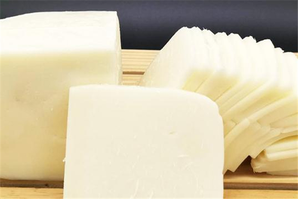 奶豆腐是軟的還是硬的 和時(shí)間有關(guān) 奶豆腐是軟的還是硬的 和時(shí)間有關(guān)