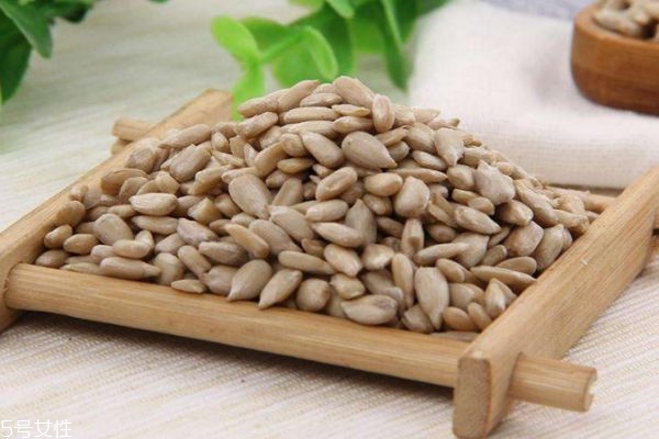 瓜子仁是什么 瓜子仁是怎么剝出來(lái)的