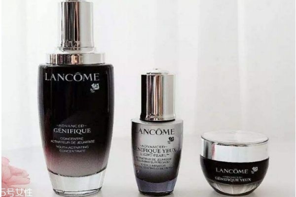 五十歲的女人適合什么護膚品 適合五十歲用的護膚品 五十歲的女人適合什么護膚品 適合五十歲用的護膚品