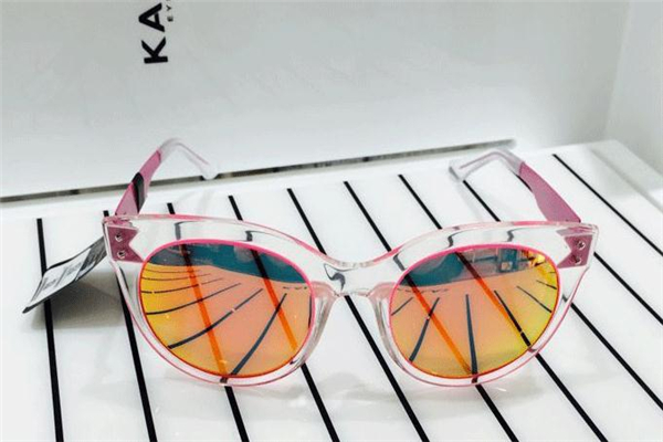 凱嵐太陽鏡價(jià)格 大多在千元以內(nèi) 凱嵐太陽鏡價(jià)格 大多在千元以內(nèi)