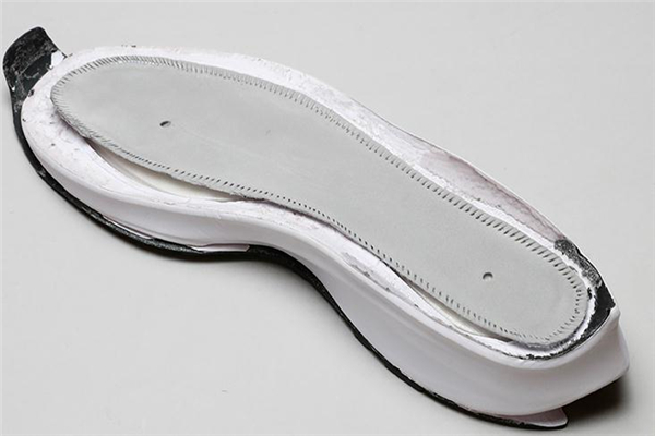 耐克飛馬35拆解 專(zhuān)業(yè)跑者的首選