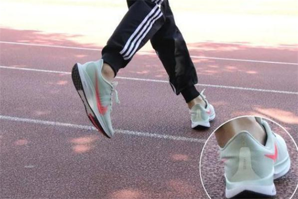 耐克飛馬35測評 pegasus 35實(shí)戰(zhàn)效果 耐克飛馬35測評 pegasus 35實(shí)戰(zhàn)效果