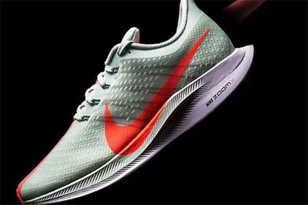 耐克飛馬35男女款配置一樣嗎 飛馬35男女款區(qū)別 耐克飛馬35男女款配置一樣嗎 飛馬35男女款區(qū)別