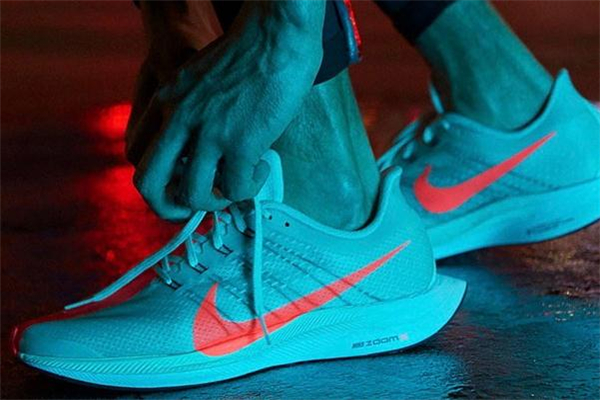 耐克飛馬35男女款配置一樣嗎 飛馬35男女款區(qū)別 耐克飛馬35男女款配置一樣嗎 飛馬35男女款區(qū)別