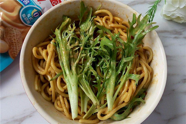 花生醬拌面會(huì)胖嗎 花生醬拌面熱量 花生醬拌面會(huì)胖嗎 花生醬拌面熱量