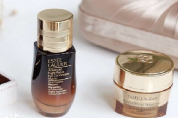 雅詩蘭黛護(hù)眼精華好用嗎 雅詩蘭黛密集修護(hù)護(hù)眼精華測(cè)評(píng)