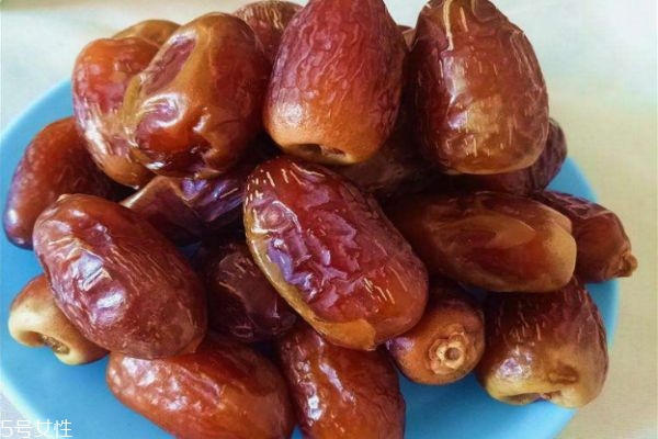椰棗直接吃能壯陽嗎 椰棗怎么吃壯陽 椰棗直接吃能壯陽嗎 椰棗怎么吃壯陽