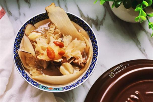 海底椰可以泡水喝嗎 熬湯效果更好 海底椰可以泡水喝嗎 熬湯效果更好