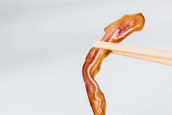 豬耳朵吃了會(huì)長(zhǎng)胖嗎 熱量很低 豬耳朵吃了會(huì)長(zhǎng)胖嗎 熱量很低