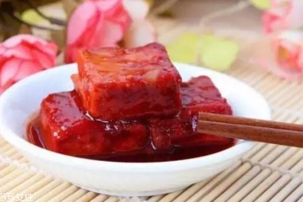 腐乳吃多了有什么危害 吃腐乳的好處和壞處 腐乳吃多了有什么危害 吃腐乳的好處和壞處