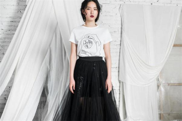 半身紗裙適合什么身材的人穿 瘦高小仙女首選 半身紗裙適合什么身材的人穿 瘦高小仙女首選