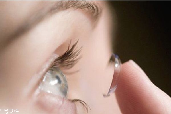 孕婦可以戴美瞳嗎 懷孕了可以戴隱形眼鏡嗎 孕婦可以戴美瞳嗎 懷孕了可以戴隱形眼鏡嗎