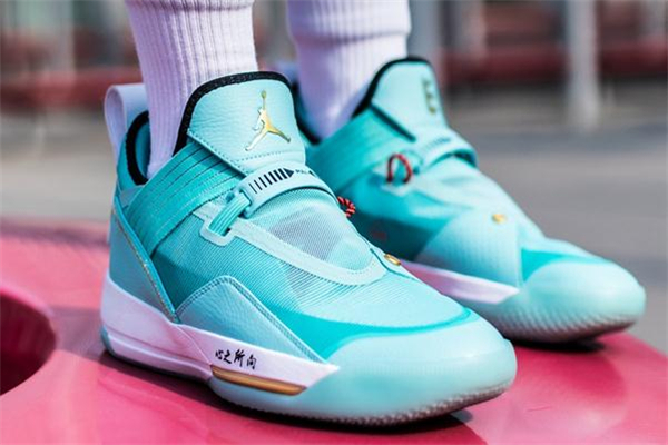 aj33和哈登2哪個(gè)好 aj33和哈登2對(duì)比測評(píng)