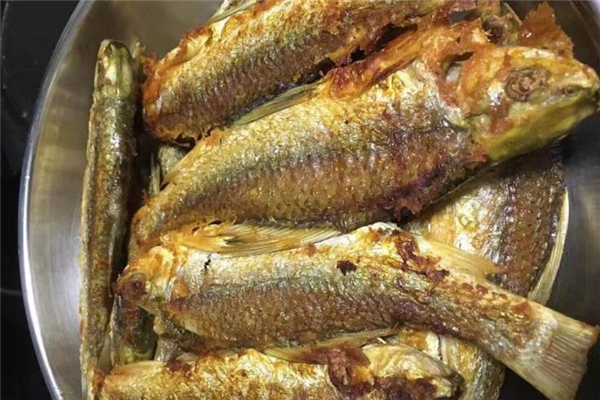 鯪魚是發(fā)物嗎 食用要注意 鯪魚是發(fā)物嗎 食用要注意