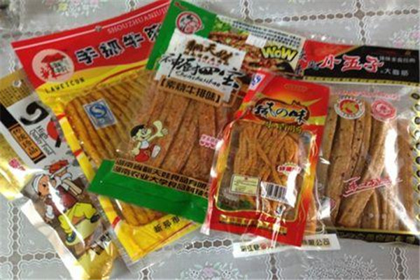 啤酒可以和辣條一起吃嗎 辣條的壞處 啤酒可以和辣條一起吃嗎 辣條的壞處