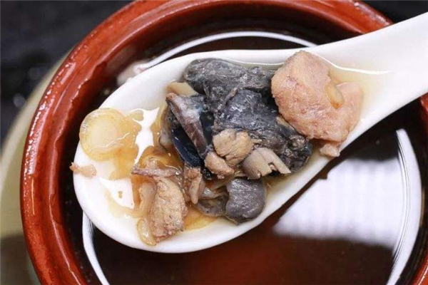 吃烏雞可以調(diào)理月經(jīng)嗎 調(diào)經(jīng)就選它 吃烏雞可以調(diào)理月經(jīng)嗎 調(diào)經(jīng)就選它