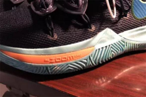 耐克歐文5 ufo配色開箱測(cè)評(píng) 歐文5ufo實(shí)物上腳圖