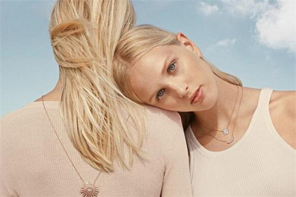 施華洛世奇太陽花項(xiàng)鏈多少錢 母親節(jié)新款