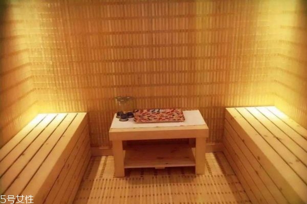 汗蒸時(shí)間長(zhǎng)有什么危害 汗蒸時(shí)間過(guò)長(zhǎng)的危害
