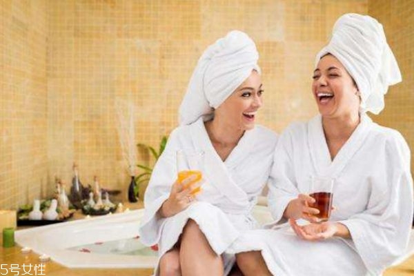 汗蒸時(shí)間長(zhǎng)有什么危害 汗蒸時(shí)間過(guò)長(zhǎng)的危害