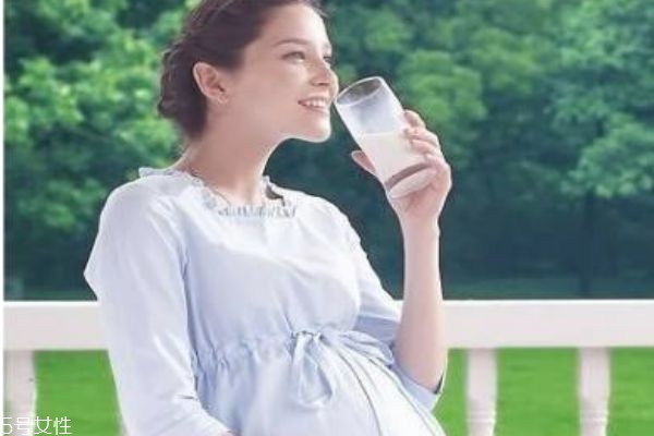 孕婦吃的鈣片應(yīng)該怎么選 孕期選擇補鈣產(chǎn)品的標(biāo)準(zhǔn)