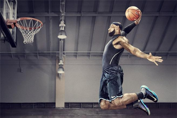 打籃球怎么練彈跳力 彈跳力怎么訓(xùn)練