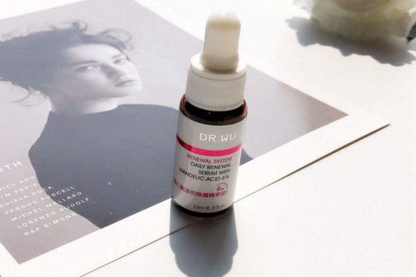 杏仁酸對皮膚的作用是什么 杏仁酸煥膚的優(yōu)點