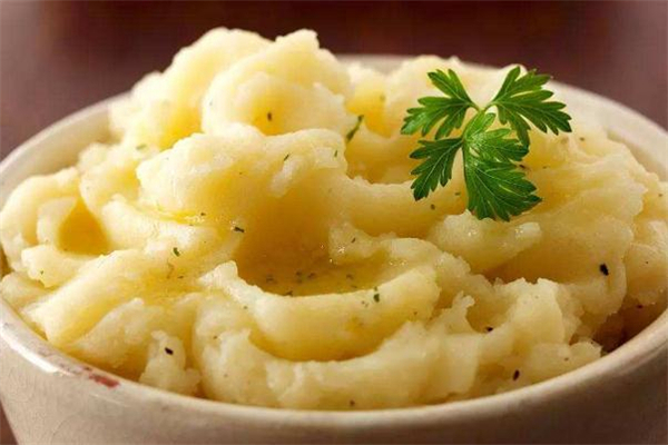 土豆泥可以放冰箱嗎 土豆泥存放要求 土豆泥可以放冰箱嗎 土豆泥存放要求