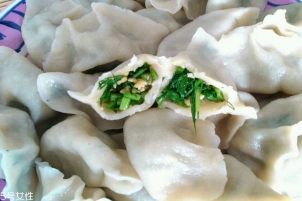 茴香餃子的做法 茴香餃子的營養(yǎng)價(jià)值 茴香餃子的做法 茴香餃子的營養(yǎng)價(jià)值