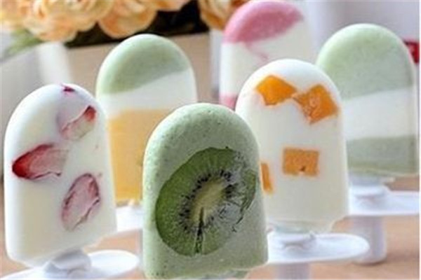 夏季吃冷飲會(huì)腎虛嗎 夏季可以吃冷飲嗎 夏季吃冷飲會(huì)腎虛嗎 夏季可以吃冷飲嗎