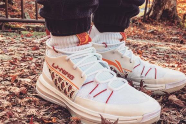 李寧937龍鱗測評 李寧937龍鱗實(shí)戰(zhàn)腳感