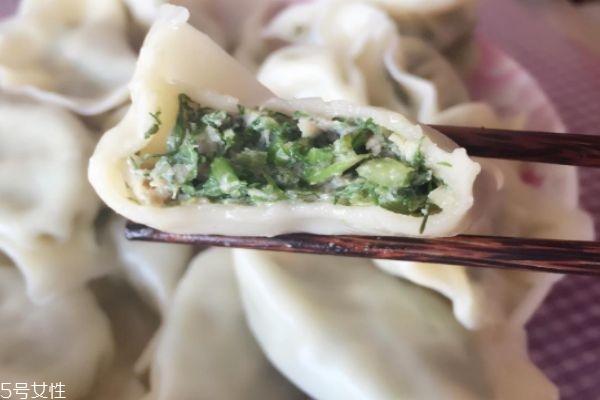 茴香餃子的做法 茴香餃子的營養(yǎng)價(jià)值 茴香餃子的做法 茴香餃子的營養(yǎng)價(jià)值