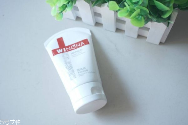 薇諾娜保濕霜怎么樣 薇諾娜柔潤保濕霜作用 薇諾娜保濕霜怎么樣 薇諾娜柔潤保濕霜作用