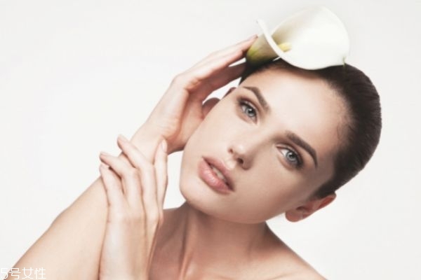 日系美白精華有哪幾款 夏季美白修復寶典