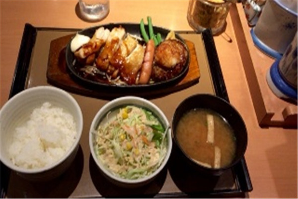 晚餐可以用水果代替嗎 晚餐可以只吃水果嗎 晚餐可以用水果代替嗎 晚餐可以只吃水果嗎