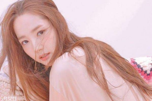 臉上的斑越來(lái)越多了怎么辦 激光祛斑還你凈白美肌