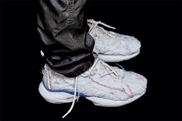 kanghyuk銳步聯(lián)名發(fā)售時間 解構風特殊鞋面