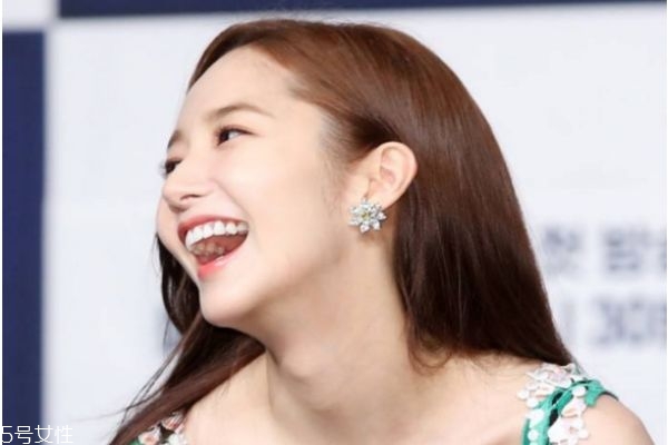 做完皮秒反黑怎么辦 皮秒注意事項(xiàng) 做完皮秒反黑怎么辦 皮秒注意事項(xiàng)